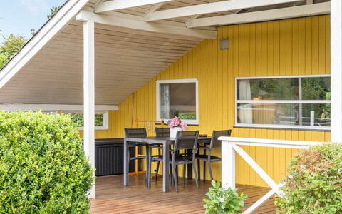 Hannelise - 30Km from the Sea: Grass, Grassland, Landscape, Ecoregion, Plain, Plant Community, Land Lot, Outdoor Furniture, Prairie, Shrubland
