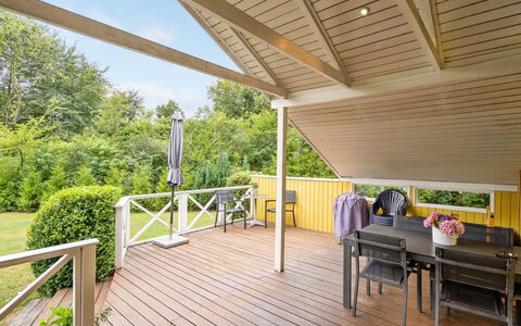 Hannelise - 30Km from the Sea: Grass, Grassland, Landscape, Ecoregion, Plain, Plant Community, Land Lot, Outdoor Furniture, Prairie, Shrubland
