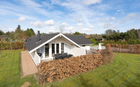 Edvardsine - 12Km from the Sea: Roof, House, Land Lot, Home, Cottage, Estate, Garden Buildings, Shade, Log Cabin, Landscaping
