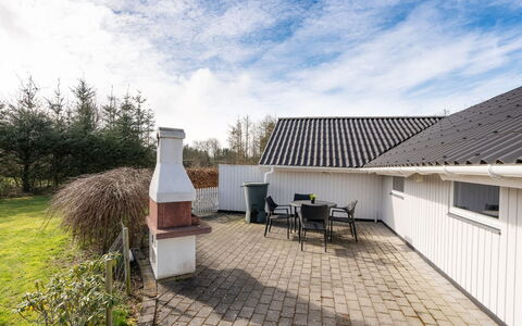 Edvardsine - 12Km from the Sea: Roof, House, Land Lot, Home, Cottage, Estate, Garden Buildings, Shade, Log Cabin, Landscaping