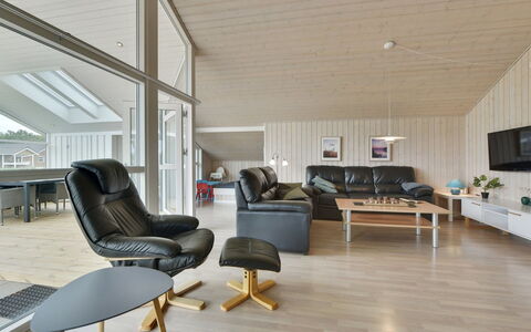 Harth - 700M to the Fjord: Interior Design, Wood, Ceiling, Flooring, Furniture, Living Room, Floor, Couch, Wood Flooring, Home