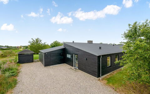 Weike - 950M to the Fjord: Wood, Plant Community, Land Lot, Shade, Natural Material, Garden Buildings, Shed, Outdoor Structure, Log Cabin