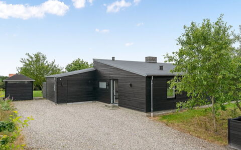 Weike - 950M to the Fjord: Roof, House, Home, Cottage, Door, Siding, Deck, Porch, Plank, Hardwood