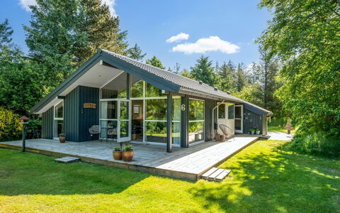 Elevine - 300M to the Fjord: Home, Cottage, Groundcover, Estate, Garden, Farmhouse, Lawn, Garden Buildings, Siding, Shade