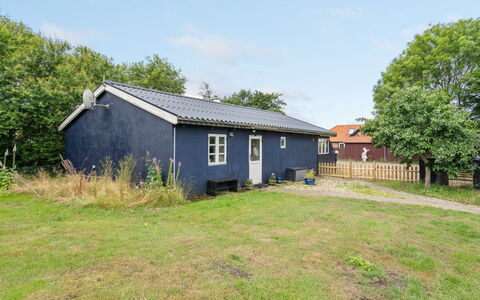 Landeline - 200M to the Fjord: Roof, House, Home, Cottage, Door, Siding, Estate, Lawn, Yard, Porch
