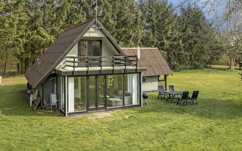 Alard - 300M to the Fjord: Cottage, Shed, Hut, Farmhouse, Prairie, Shack, Barn, Log Cabin, Garden Buildings