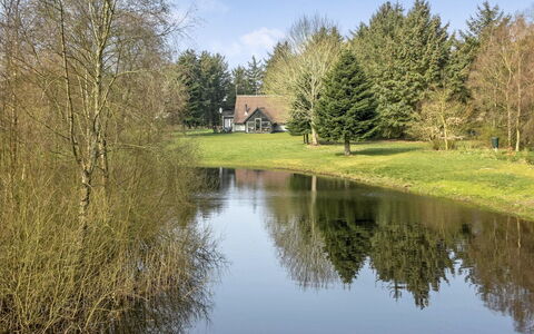 Alard - 300M to the Fjord: Cottage, Shed, Hut, Farmhouse, Prairie, Shack, Barn, Log Cabin, Garden Buildings
