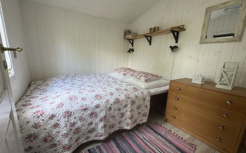 Ottilie - 350M to the Fjord: Bed, Bedroom, Wood, Bed Sheet, Floor, Flooring, Bedding, Interior Design, Furniture, Bed Frame