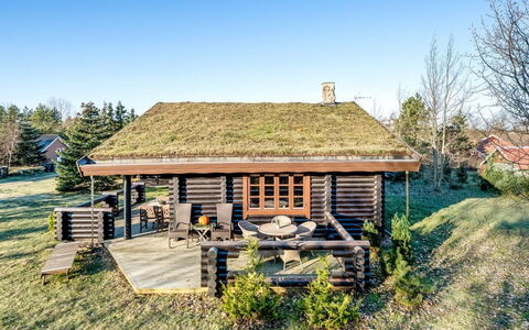 Rajka - 300M to the Fjord: Cottage, Shed, Hut, Farmhouse, Prairie, Shack, Barn, Log Cabin, Garden Buildings