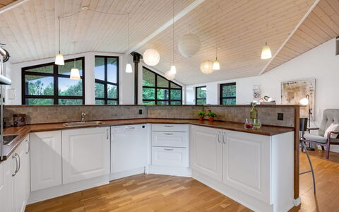 Silvia - 300M to the Fjord: Thatching, Cottage, House, Roof, Home, Farmhouse, Hut, Estate, Village