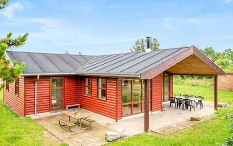 Silvia - 300M to the Fjord: Roof, Shed, Cottage, Garden Buildings, Siding, Hardwood