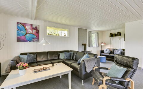 Elizabeth - 400M to the Fjord: Interior Design, Couch, Ceiling, Furniture, Living Room, Flooring, Home, Floor, Room