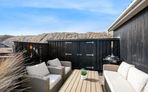 Jorie - 100M from the Sea: Wood, Floor, Furniture, Home, Hardwood, Wood Stain, Plank, Wood Flooring, Deck, Living Room