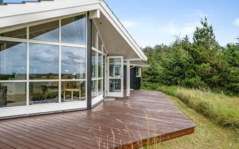 Leona - 250M to the Fjord: Residential Area, Roof, Suburb, Driveway, Estate, Chimney