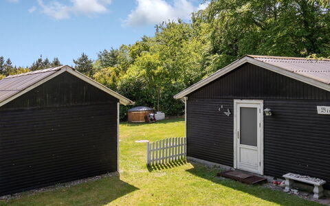 Ulrike - 600M to the Fjord: House, Home, Residential Area, Roof, Cottage, Land Lot, Estate, Yard, Garden, Siding