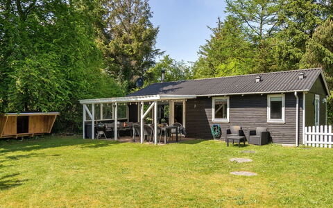 Ulrike - 600M to the Fjord: Cottage, Roof, Home, Slope, Hut, Siding