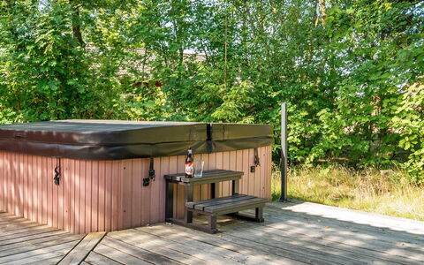 Epke - 250M from the Sea: Home, Cottage, Porch, Siding, Farmhouse, Outdoor Structure
