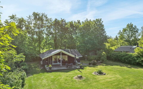 Yngve - 56.5Km from the Sea: Roof, House, Home, Cottage, Siding, Estate, Driveway, Garden Buildings, Yard, Shed
