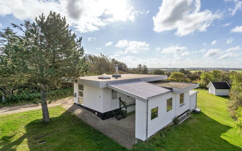 Tomine - 500M to the Fjord: Architecture, Roof, Home, Composite Material, Daylighting, Siding, Driveway