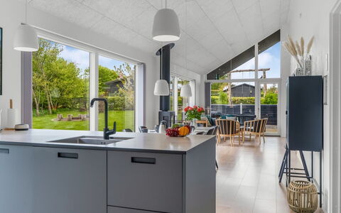 Elso - 600M to the Fjord: Kitchen, Countertop, Kitchen Appliance, Flooring, Furniture, Interior Design, Floor, Home, Ceiling, Major Appliance