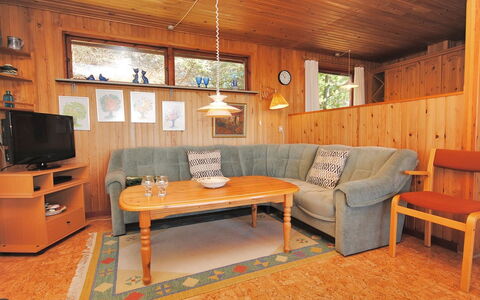 Neven - 900M from the Sea: Furniture, Flooring, Interior Design, Wood, Floor, Ceiling, Room, Couch, Living Room, Wood Stain