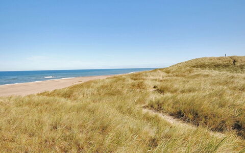 Neven - 900M from the Sea: Wood, Wood Stain, Plank, Hardwood, Cottage, Deck, Siding, Shade, Wood Flooring, Garden Buildings