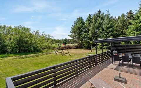 Minja - 900M from the Sea: Wood, Roof, Architecture, Home, House, Cottage, Siding, Hardwood, Slope, Estate