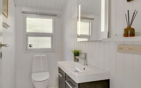 Eroll - 1.8Km from the Sea: Wall, Plumbing Fixture, Flooring, Wood, Interior Design, Floor, Bathroom, Sink, Ceiling, Tap