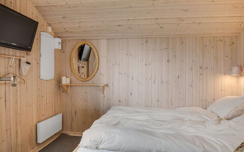 Tecumseh - 150M from the Sea: Bed, Bedroom, Bed Sheet, Bedding, Wood, Interior Design, Floor, Flooring, Ceiling, Furniture