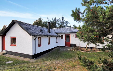 Palle - 2Km from the Sea: Wall, Window, Building, House, Roof, Home, Cottage, Residential Area, Land Lot, Human Settlement