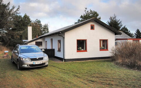 Palle - 2Km from the Sea: Building, Window, House, Roof, Home, Cottage, Door