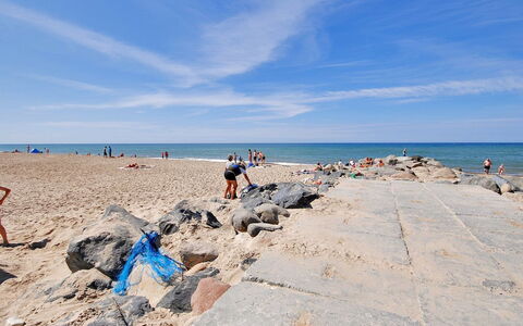 Palle - 2Km from the Sea: Sky, Body Of Water, Beach, Horizon, Summer, Coast, Sea, Recreation, Coastal And Oceanic Landforms, Shore