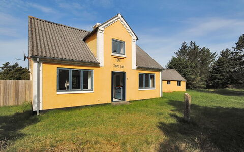 Margrethe - 1.1Km from the Sea: Residential Area, Roof, Suburb, Driveway, Estate, Chimney