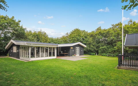 Assarina - 300M to the Fjord: House, Roof, Home, Cottage, Shed, Garden Buildings, Siding, Yard, Log Cabin, Hut
