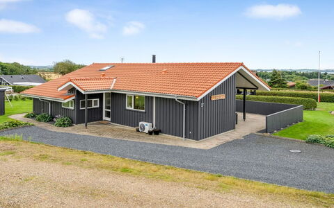 Malila - 400M to the Fjord: House, Roof, Home, Cottage, Shed, Garden Buildings, Siding, Yard, Log Cabin, Hut