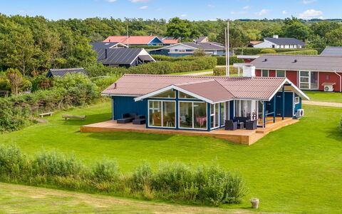 Titta - 150M to the Fjord: Wood, Cottage, Hardwood, Plank, Wood Stain, Garden Buildings, Design, Yard, Log Cabin, Backyard