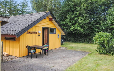 Naema - 600M to the Fjord: House, Home, Roof, Residential Area, Cottage, Estate, Farmhouse, Lawn, Landscaping, Siding