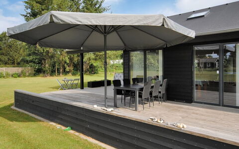 Etly - 600M to the Fjord: Wood, Roof, Architecture, Home, House, Cottage, Siding, Hardwood, Slope, Estate