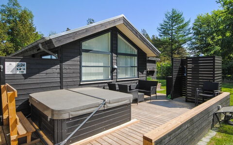 Etly - 600M to the Fjord: Wood, Roof, Architecture, Home, House, Cottage, Siding, Hardwood, Slope, Estate