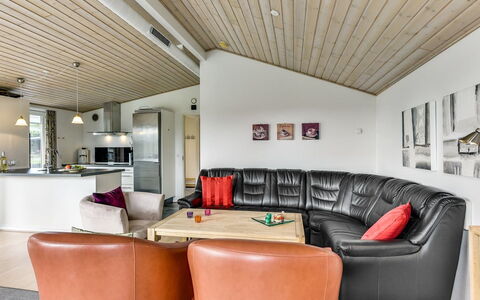 Sylvelin - 400M to the Fjord: Interior Design, Couch, Ceiling, Wood, Furniture, Flooring, Living Room, Room, Lighting, Floor