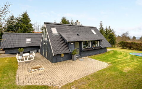 Brunhild - 300M to the Fjord: Roof, House, Land Lot, Home, Cottage, Estate, Garden Buildings, Shade, Log Cabin, Landscaping