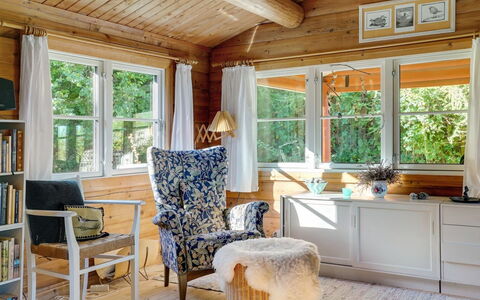 Thrine - 100M to the Fjord: Blue, Shrub, Cottage, Groundcover, Garden, Estate, Shade, Landscaping, Farmhouse, Eco Hotel