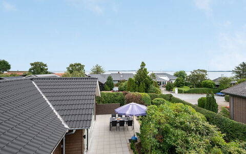 Regni - 300M to the Fjord: Residential Area, Roof, Suburb, Driveway, Estate, Chimney