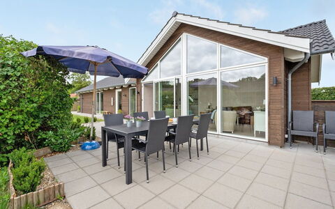 Regni - 300M to the Fjord: Residential Area, Roof, Suburb, Driveway, Estate, Chimney