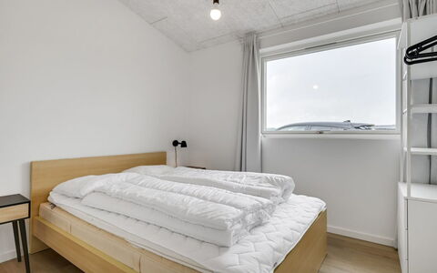Aatami - 500M from the Sea: Residential Area, Roof, Suburb, Driveway, Estate, Chimney