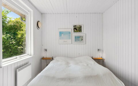 Gerhild - 300M from the Sea: Wood, Bedroom, Ceiling, Flooring, Floor, Interior Design, Bed Sheet, Bedding, Bed, Bed Frame