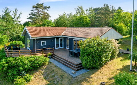 Amai - 1.5Km from the Sea: Roof, House, Home, Cottage, Siding, Estate, Driveway, Garden Buildings, Yard, Shed