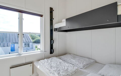 Nalle - 5M from the Sea: Residential Area, Roof, Suburb, Driveway, Estate, Chimney