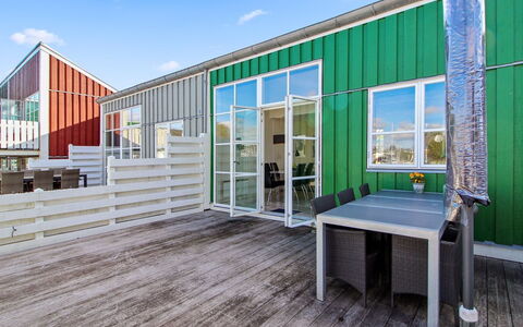 Nalle - 5M from the Sea: Residential Area, Roof, Suburb, Driveway, Estate, Chimney