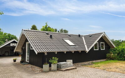 Stefani - 1Km from the Sea